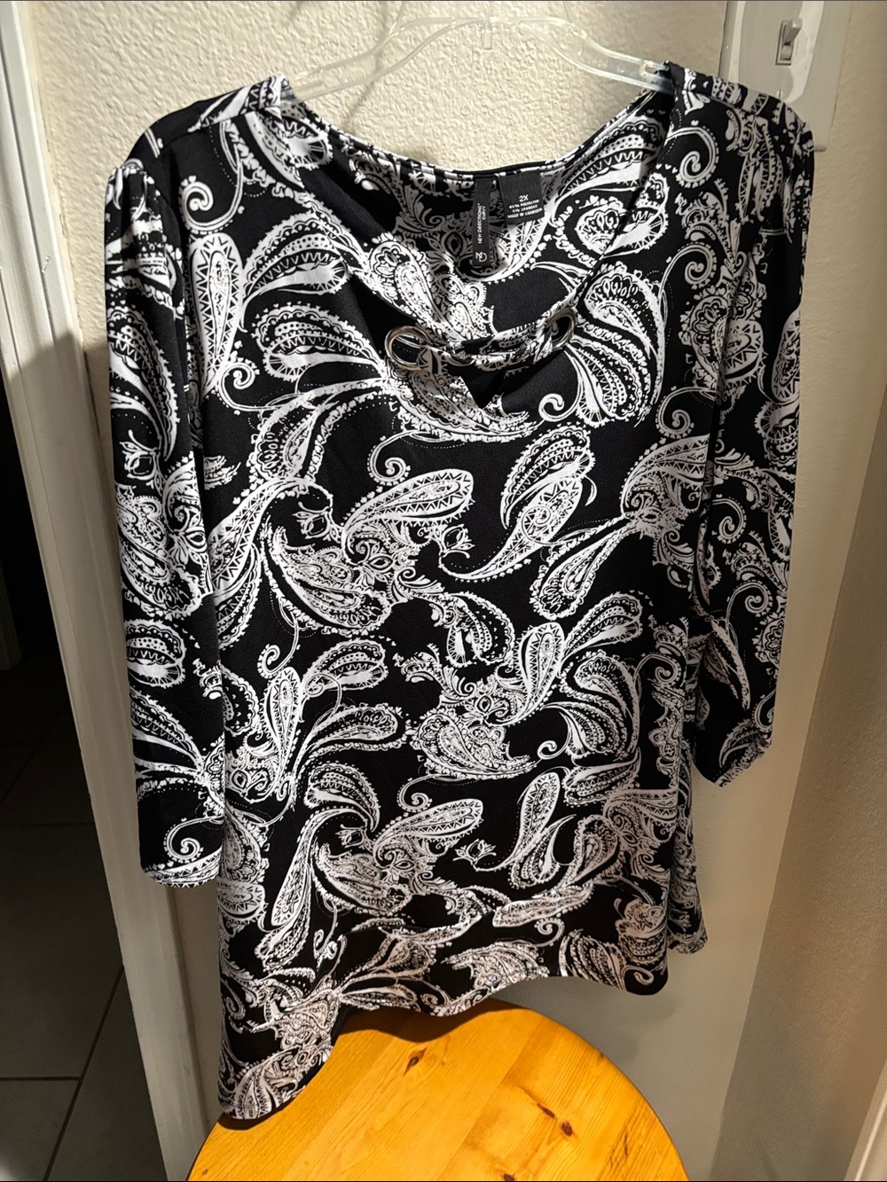 new direction Black and White Paisley Long Sleeve Blouse 2X